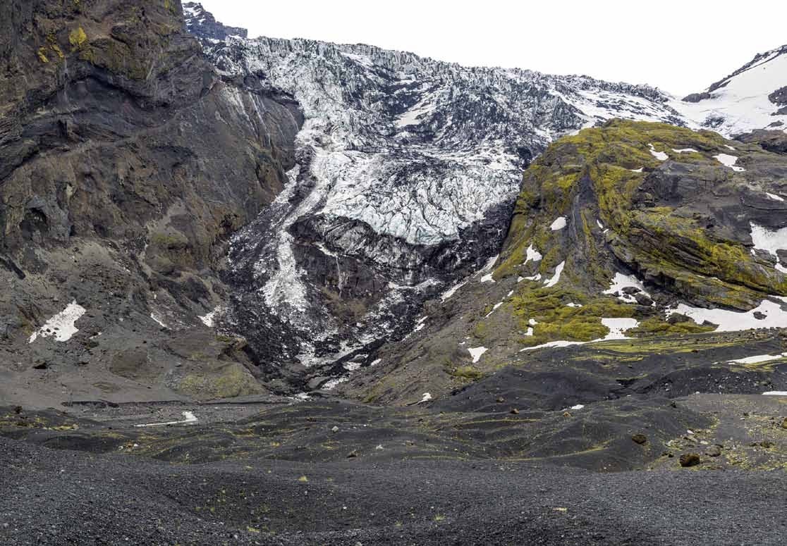Gígjökull (Crater Glacier)